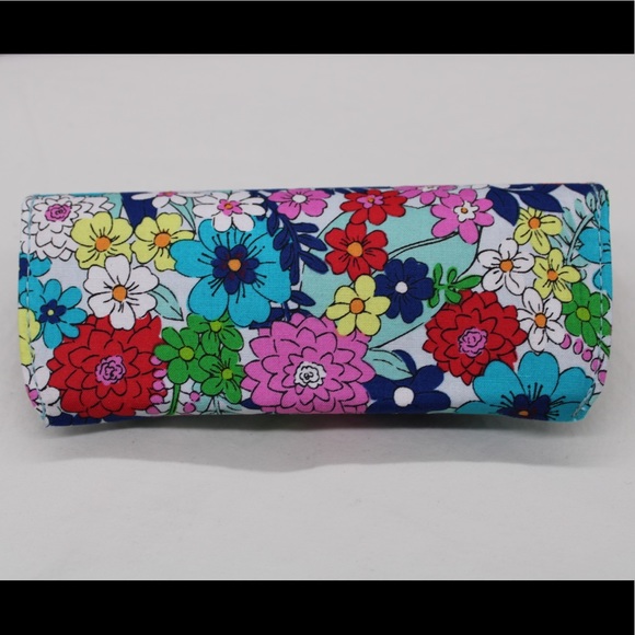 Vera Bradley Eye Glass Case - Picture 3 of 3